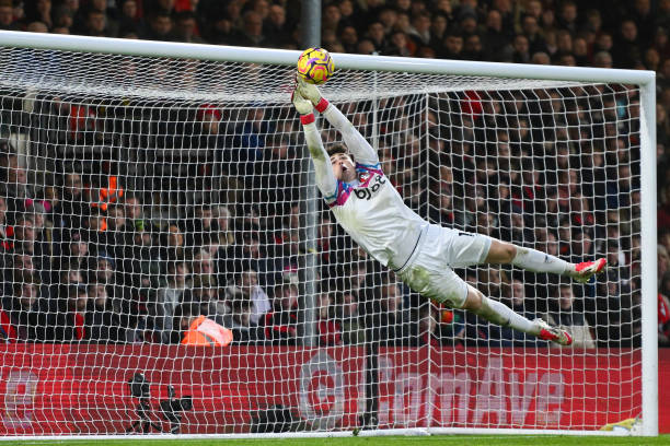 篮球赛场上 篮球赛场上