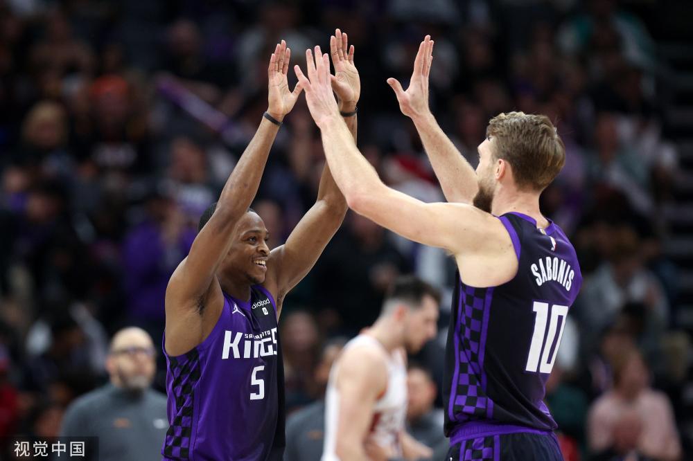 端展现其坚 端展现其坚