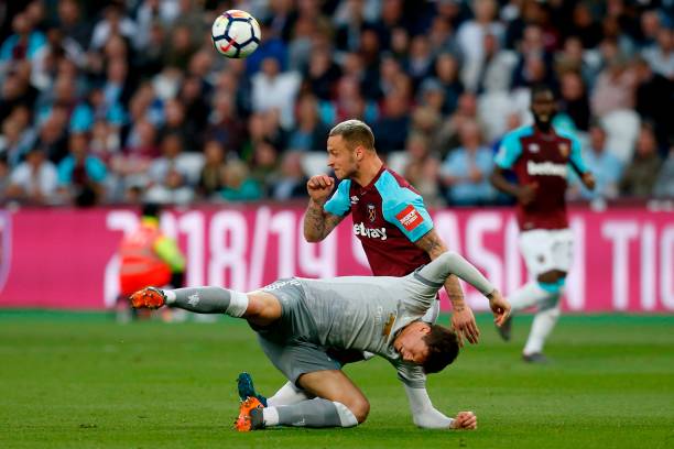 完全占据上 完全占据上